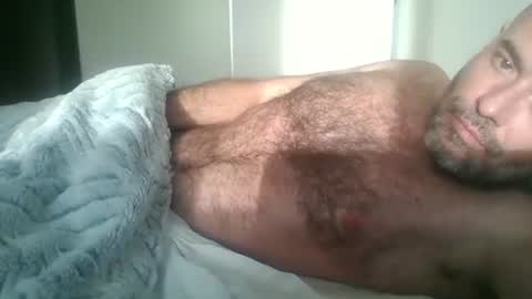 Snapshot of honeydaddyforyou chatting on January 29, 3:47 pm honeydaddyforyou online show from January 29, 3:47 pm