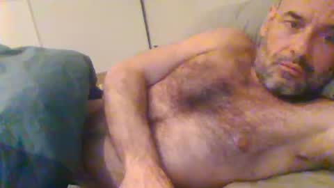 Snapshot of honeydaddyforyou chatting on February 2, 1:12 am honeydaddyforyou online show from February 2, 1:12 am