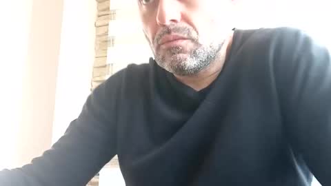 Snapshot of honeydaddyforyou chatting on February 27, 9:11 am honeydaddyforyou online show from February 27, 9:11 am