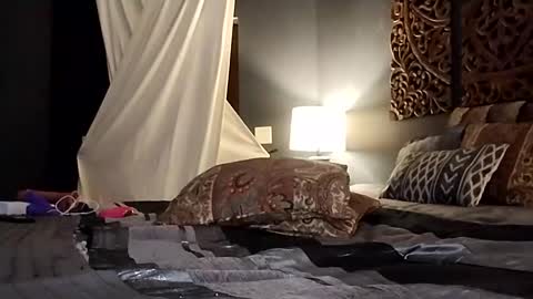 Snapshot of honeyhive_4u chatting on January 27, 1:41 pm Honey online show from January 27, 1:41 pm