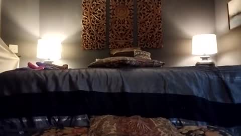 Snapshot of honeyhive_4u chatting on February 11, 2:02 pm Honey online show from February 11, 2:02 pm