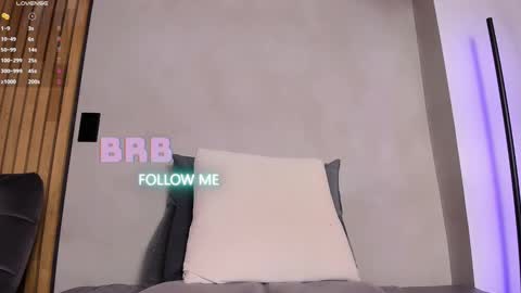 Sofia independent model online show from February 19, 2:12 pm