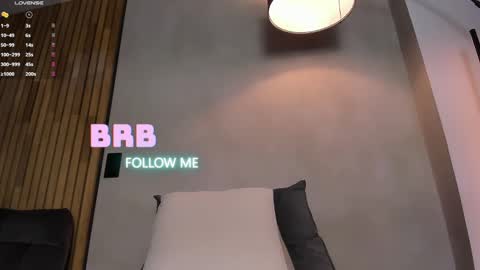 Sofia independent model online show from February 28, 11:25 am