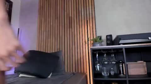 Sofia independent model online show from September 26, 11:25 am