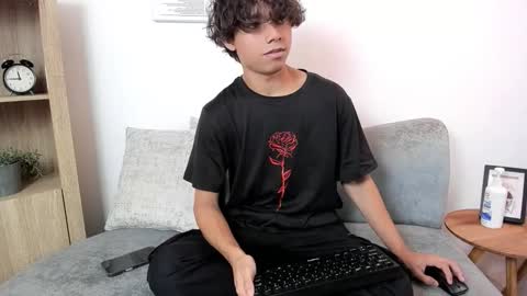 honeymoon_sariel online show from October 12, 7:57 pm