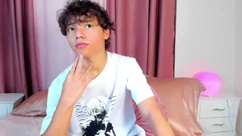 honeymoon_sariel online show from January 17, 8:23 pm