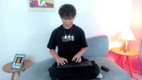 honeymoon_sariel online show from June 12, 1:43 pm