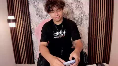 Snapshot of honeymoon_sariel chatting on June 26, 1:48 pm honeymoon_sariel online show from June 26, 1:48 pm