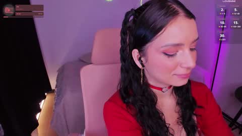 Snapshot of honeymoontea chatting on October 6, 2:20 am online show from October 6, 2:20 am