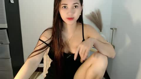 honeysinsjane910597 online show from June 15, 9:11 am