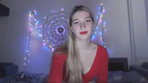 Snapshot of honeyveil chatting on November 14, 12:37 pm honeyveil online show from November 14, 12:37 pm