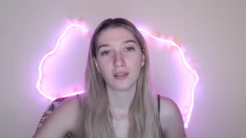 honeyveil online show from July 21, 12:07 pm