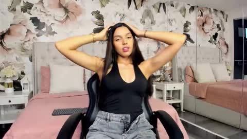 Honey online show from April 24, 7:27 pm