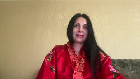 Snapshot of honeyvibe26 chatting on May 14, 2:46 pm honeyvibe26 online show from May 14, 2:46 pm