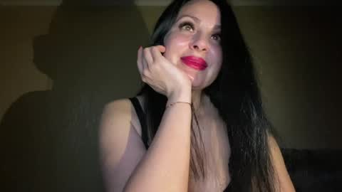 Snapshot of honeyvibe26 chatting on May 22, 8:47 pm honeyvibe26 online show from May 22, 8:47 pm