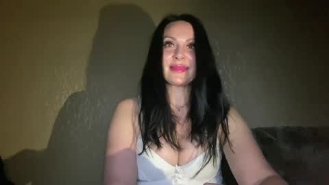 Snapshot of honeyvibe26 chatting on June 8, 7:36 pm honeyvibe26 online show from June 8, 7:36 pm