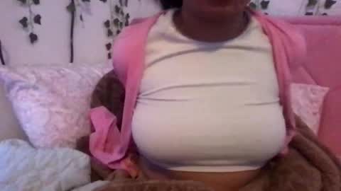 honeyyy89 online show from April 27, 7:01 pm