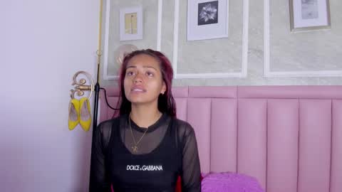 holly online show from January 10, 12:40 pm