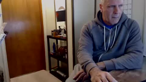 Jayson online show from May 1, 6:34 pm