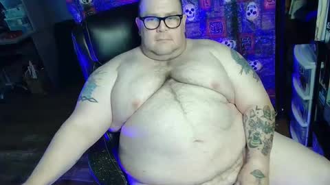 Snapshot of hoosierdaddyxl chatting on October 4, 5:55 pm Sir online show from October 4, 5:55 pm