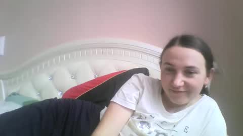 Snapshot of hootloove69 chatting on May 12, 4:26 pm hootloove69 online show from May 12, 4:26 pm