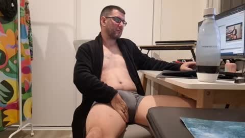 hopefulguy86 online show from July 9, 8:18 am