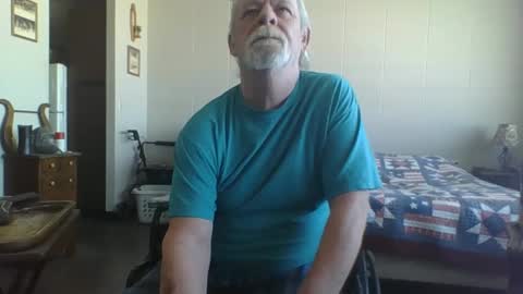 Snapshot of hormonemonster27 chatting on January 9, 6:15 pm Hormone Monster online show from January 9, 6:15 pm