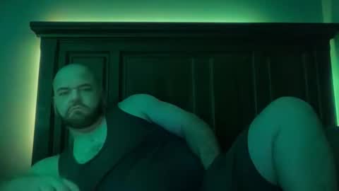 Snapshot of hornazzbear chatting on December 15, 10:08 am hornazzbear online show from December 15, 10:08 am