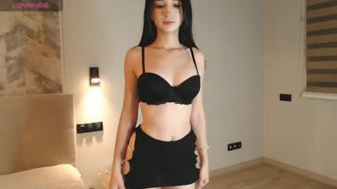 Emma online show from July 23, 9:02 pm