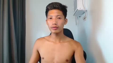 Snapshot of horny_asianmoreno chatting on September 23, 11:30 pm ROGER online show from September 23, 11:30 pm