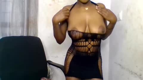 Snapshot of horny_ebonygirl chatting on October 19, 6:25 am Horny ebonygirl online show from October 19, 6:25 am