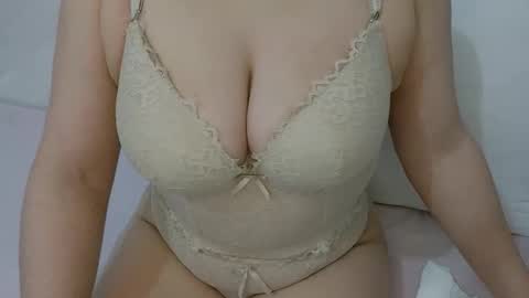 Snapshot of horny_emily1 chatting on November 12, 8:26 am call me emily online show from November 12, 8:26 am