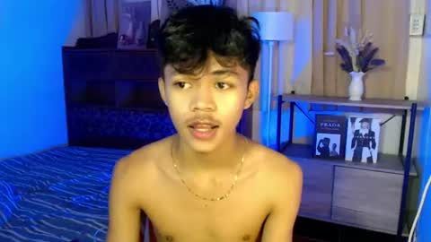horny_joshxxx online show from July 4, 10:38 pm