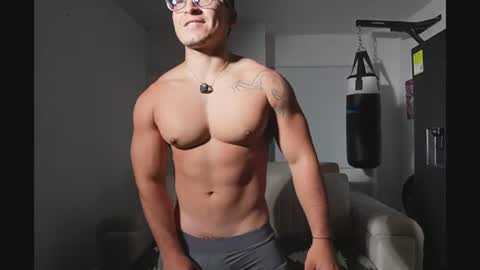 Snapshot of horny_nick18 chatting on July 16, 2:17 am horny_nick18 online show from July 16, 2:17 am