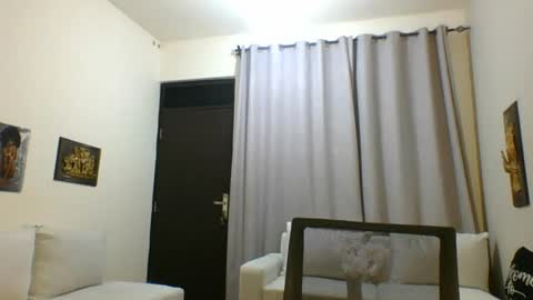 Snapshot of horny_princcess chatting on June 14, 5:26 pm horny_princcess online show from June 14, 5:26 pm