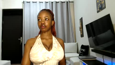 Snapshot of horny_princcess chatting on June 21, 8:50 am horny_princcess online show from June 21, 8:50 am