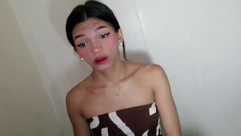 Rhiana online show from June 12, 3:38 am