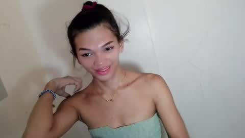 Rhiana online show from June 17, 3:20 am