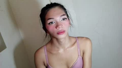 Snapshot of horny_rhiana chatting on July 7, 7:23 am Rhiana online show from July 7, 7:23 am