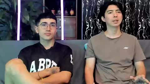 Alex and Camilo online show from July 14, 2:45 pm