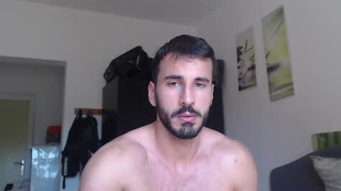 hornyasfuckk33 online show from June 13, 12:58 pm
