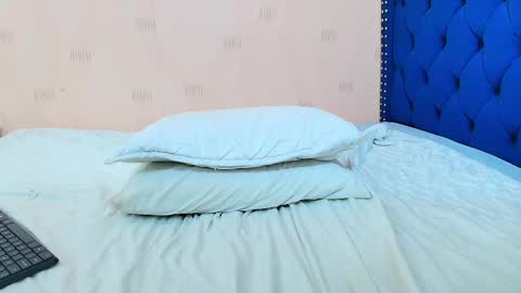 Khloe  online show from March 2, 6:51 pm