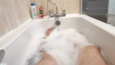 Snapshot of hornybiker1987 chatting on June 13, 9:07 am hornybiker1987 online show from June 13, 9:07 am