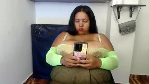 Snapshot of hornyboobs18 chatting on May 15, 10:50 pm karen online show from May 15, 10:50 pm