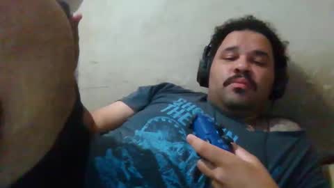 Snapshot of hornycoco19981 chatting on December 21, 11:50 am hornycoco19981 online show from December 21, 11:50 am