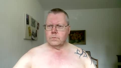 Snapshot of hornydick874303 chatting on October 18, 8:59 am Meikelmeier online show from October 18, 8:59 am