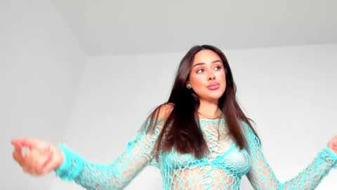 Snapshot of hornyemma_ chatting on May 21, 8:21 am Emma online show from May 21, 8:21 am