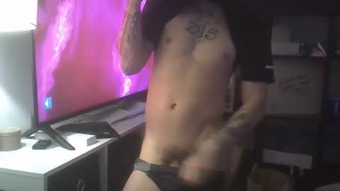 Snapshot of hornyfitboy24 chatting on February 14, 1:52 pm hornyfitboy24 online show from February 14, 1:52 pm