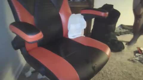 Snapshot of hornyguy65428 chatting on October 22, 2:12 am hornyguy65428 online show from October 22, 2:12 am