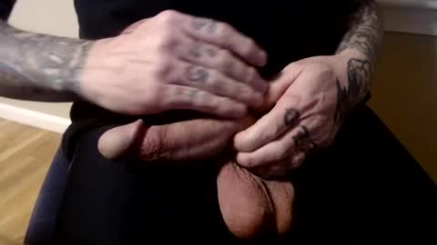 Snapshot of hornyhumpers chatting on February 3, 5:51 am Hornyhumper online show from February 3, 5:51 am